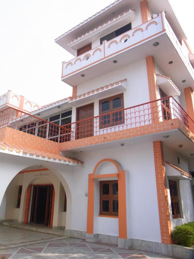 فندق Momotaro House بود جايا المظهر الخارجي الصورة
